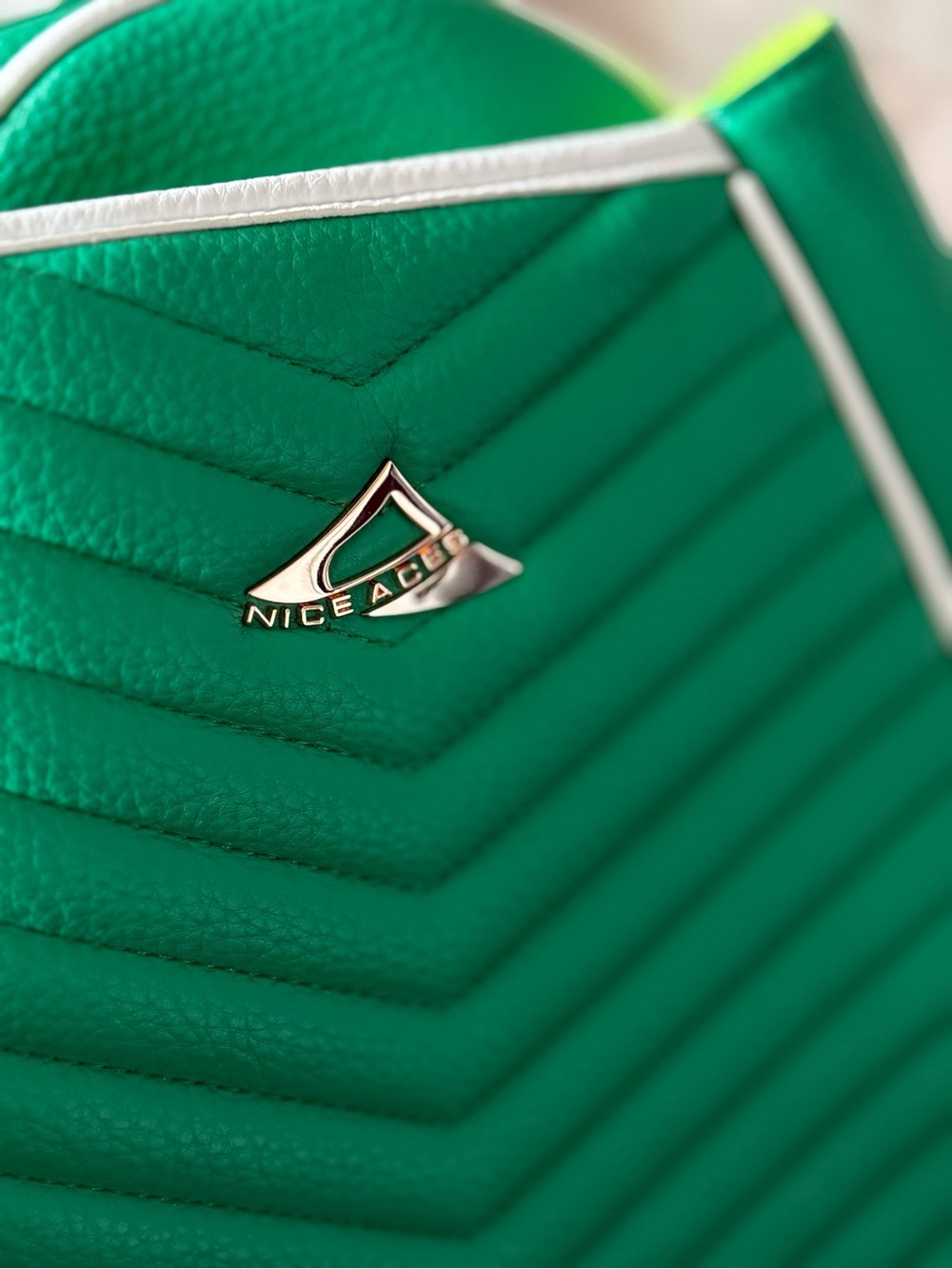 Green Quilted Tennis Racket Bag - Picture 4 of 6